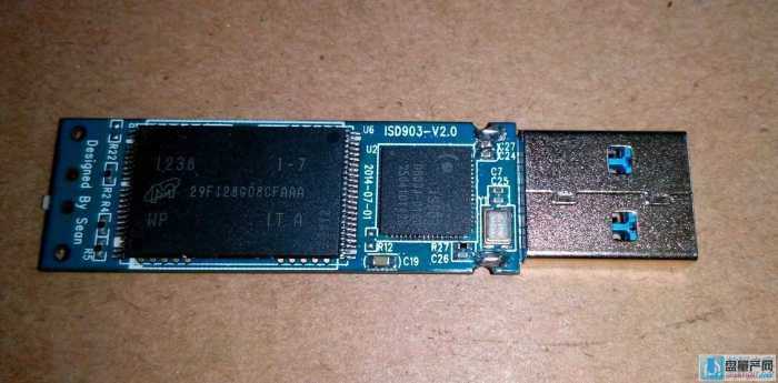 怎么把兩個螢火蟲16G做成IS903寫保護32G U盤