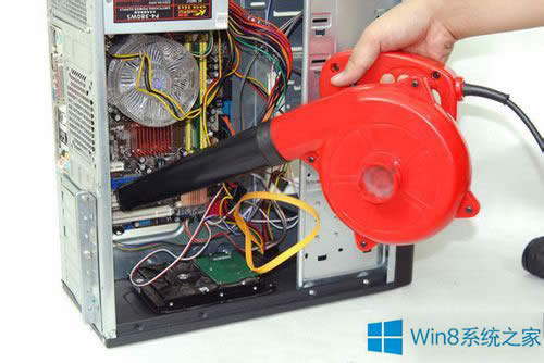 如何正確地給Win8電腦清理灰塵？